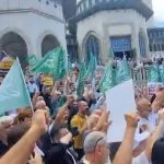 Bu nasıl yasak? Hilafet bayraklarıyla Taksim’de eylem yaptılar